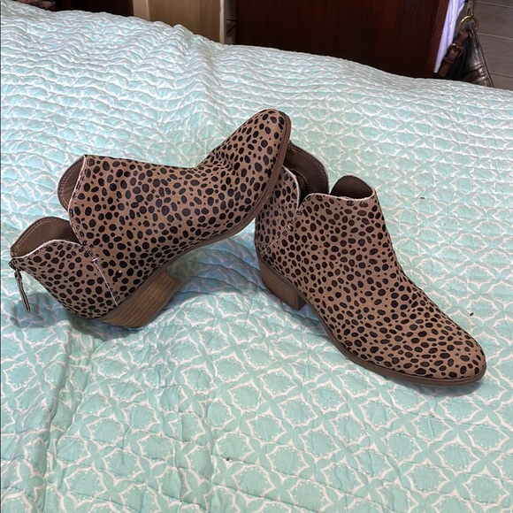 Leopard print calf hair booties - Picture 1 of 7
